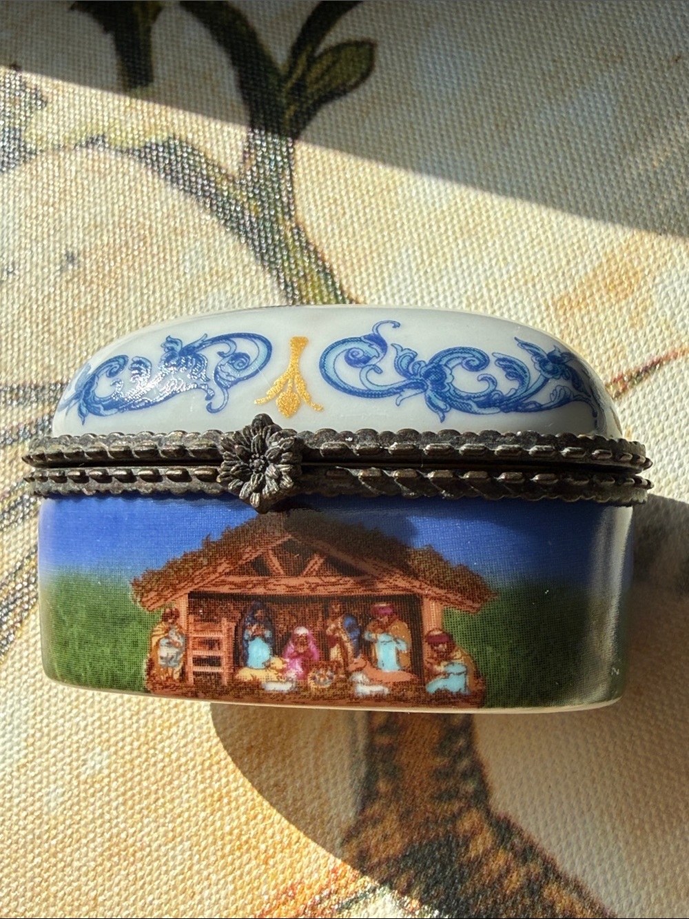 Imperial Porcelain Scripture Trinket Box -